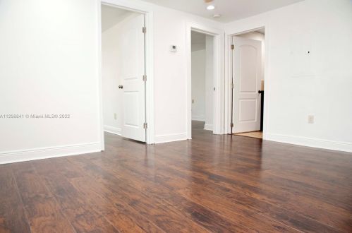 219 17 Ave, Hollywood FL 33020-2844 exterior