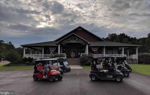 124 Saylers Crk Rd, Locust Grove VA 22508-5119 exterior