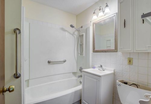 1716 Tyler St, Minneapolis MN 55418-2143 exterior