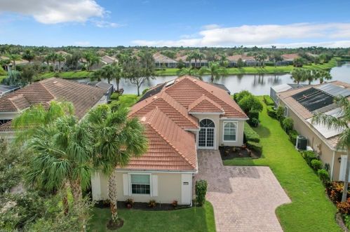 28558 Guinivere Way, Bonita Springs, FL 34135-8650