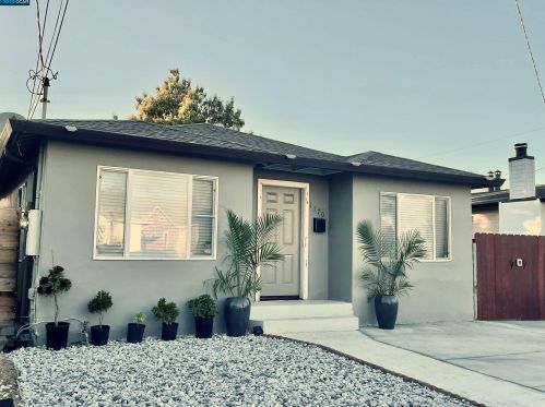 1170 Columbia St, West Pittsburg, CA 94565-2759