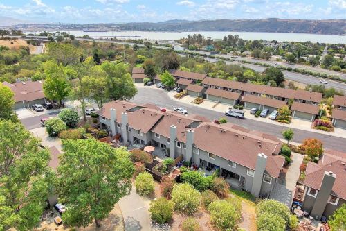 1718 Lindo St, Benicia CA  94510-2338 exterior