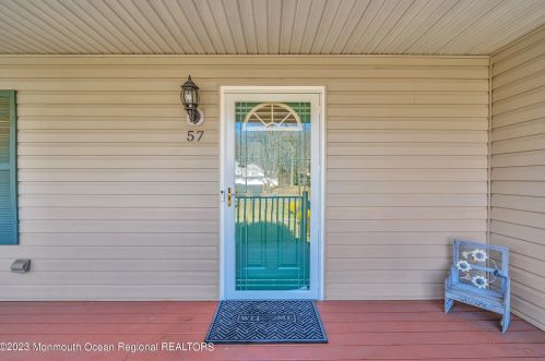 57 Thompson Bridge Rd, Jackson Twp NJ  08527-4623 exterior