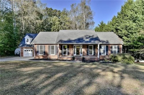1624 Quail St, Charlotte, NC 28214-9472