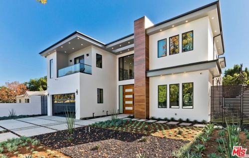 14812 Morrison St, Van Nuys, CA 91403-1631