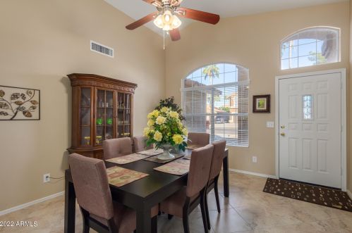 4329 Aspen Ave, Mesa, AZ 85206-1141