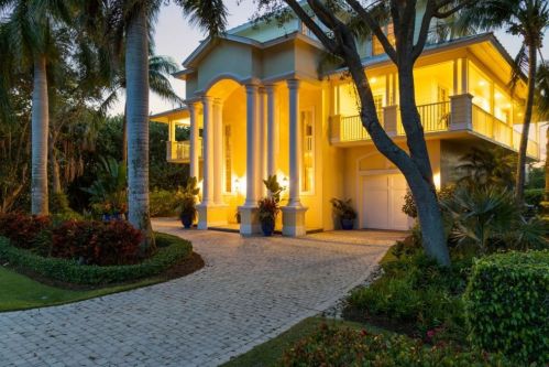 680 Waterside Dr, Marco Island, FL 34145-1842