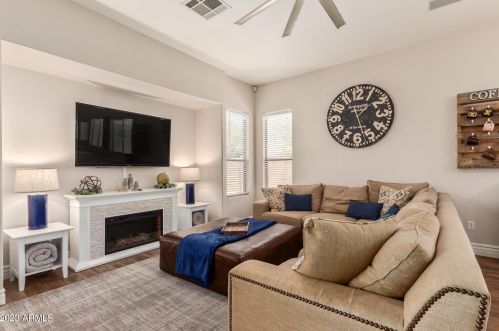 712 Ebony Way, Chandler AZ  85248-4445 exterior