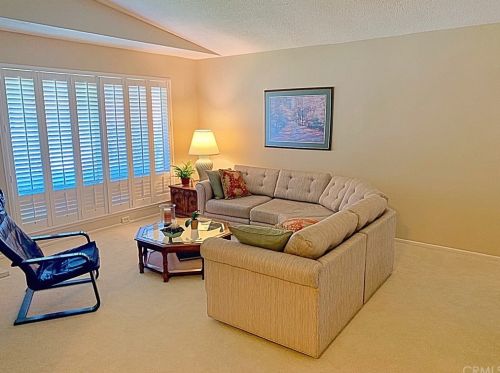 2141 San Antonio Ave, Upland, CA 91784-1249