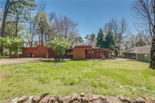 1623 Maple St, Fayetteville, AR 72701-3042
