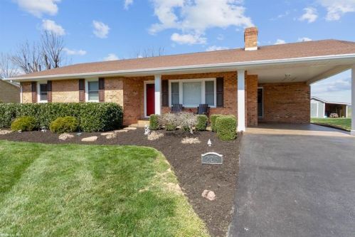 225 Gibson Dr, Christiansburg VA  24073-1240 exterior