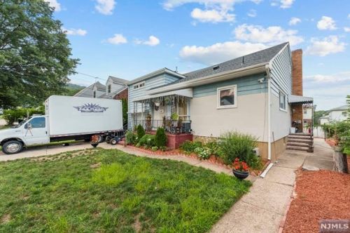 282 Rossiter Ave, Paterson, NJ 07502-1317