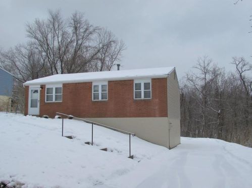 126 Courtney Dr, Verona, PA 15147-3602