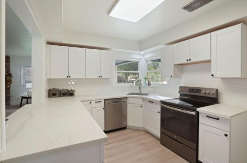 13 Sunset Dr, Lodi CA  95240-2813 exterior