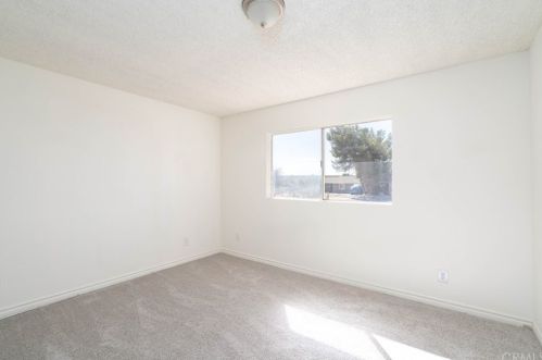 12960 El Rio Rd, Victorville, CA 92392-8675