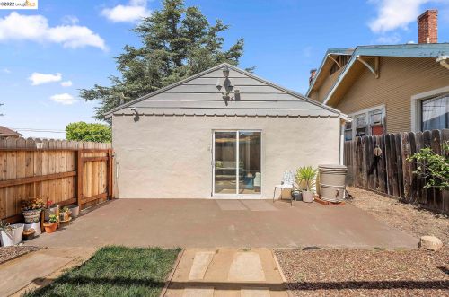 2350 109, Oakland CA  94603-4115 exterior
