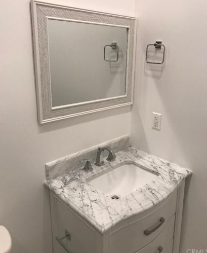 7650 Amestoy Ave, Van Nuys CA  91406-2109 exterior