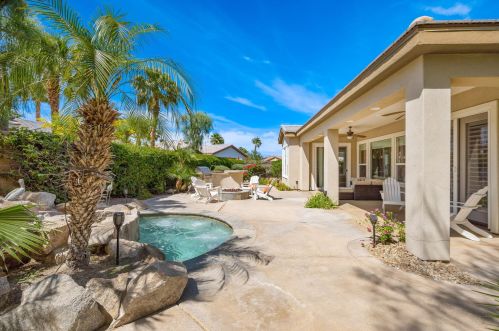 81450 Moonstone Ct, La Quinta CA  92253-8244 exterior