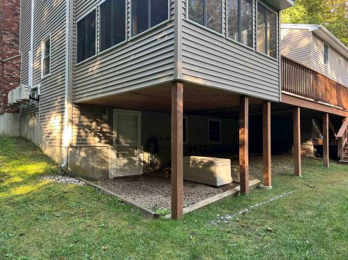 58 Long Pond Rd, Danville NH  03819-3126 exterior