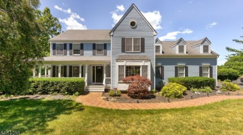 13 Buchannan Way, Flemington NJ  08822-3205 exterior