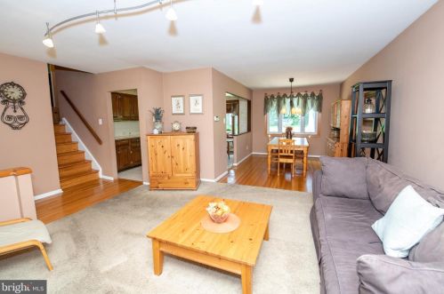 188 Windsor Ave, Southampton PA  18966-3334 exterior