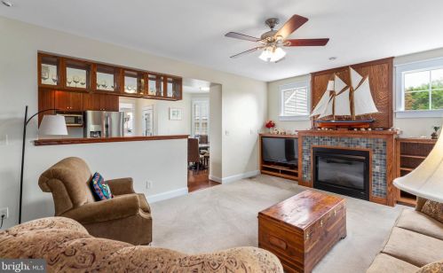 527 Willis St, Fredericksburg VA  22401-5650 exterior