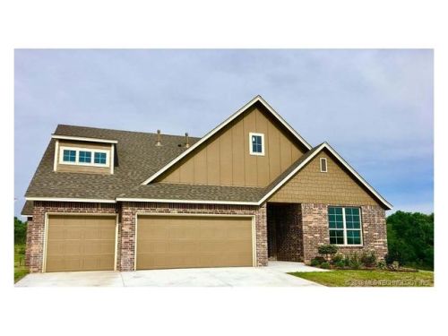 18217 View Point Ct, Collinsville, OK 74021-1514