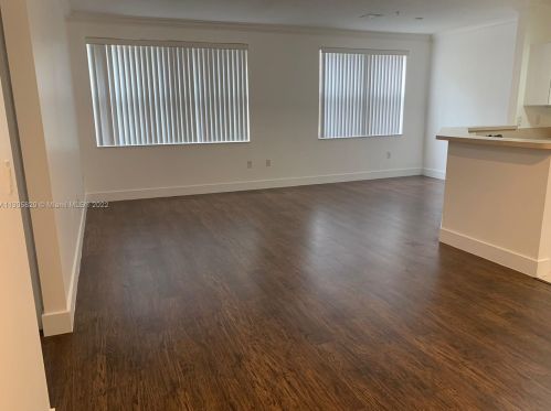 4702 160th Ave, Hollywood, FL 33027-5709