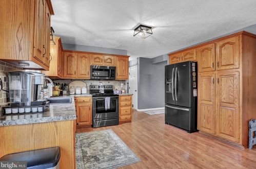 60 Independence Dr, Lees Cross Roads PA  17257-8225 exterior