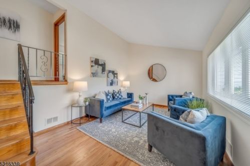 37 Stewart Ave, West Paterson NJ  07424-1843 exterior