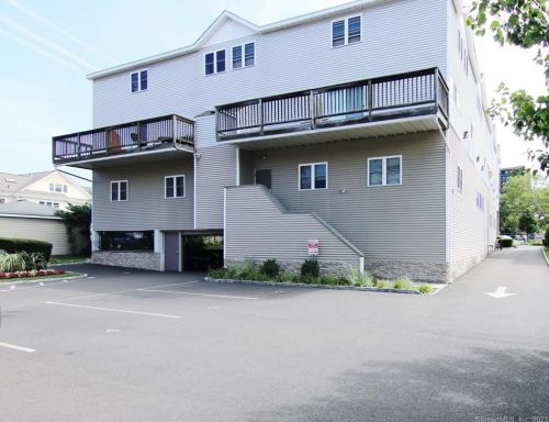 1400 Bedford St, Stamford CT  06905-5200 exterior