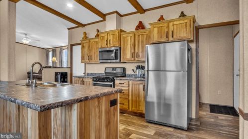2 Mountain View Ln, North Newton, PA 17241-8672