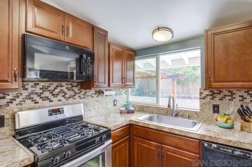 5551 Gala Ave, San Diego CA  92120-1807 exterior