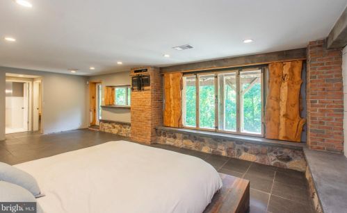 23 Dunminning Rd, Newtown Square PA  19073-1801 exterior