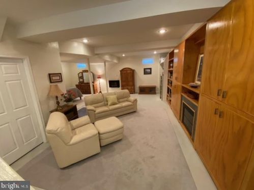 340 Bellevue Ave, Langhorne PA 19047-2847 exterior