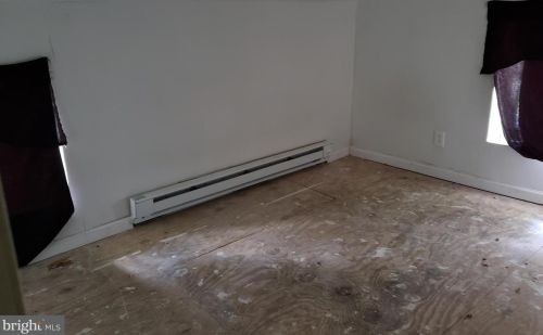 474 Deptford Ave, West Deptford NJ  08093-2235 exterior