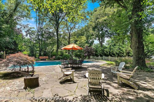 904 Sycamore Ave, Tinton Falls NJ 07724-3132 exterior