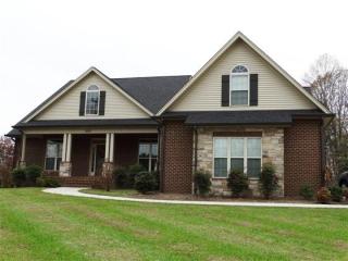3521 Tolbert Dr, Cookeville, TN 38506-5596