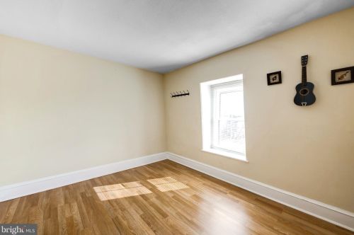 414 Monmouth St, Gloucester NJ  08030-1722 exterior