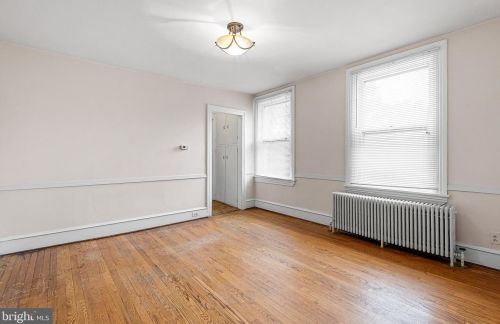 1013 Talcon Dr, Wilmington DE  19804-1242 exterior