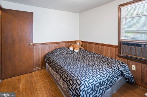 195 Main St, Trenton NJ  08620-2311 exterior