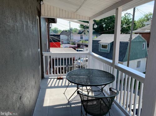 1723 Paxton St, Harrisburg PA 17104-2636 exterior