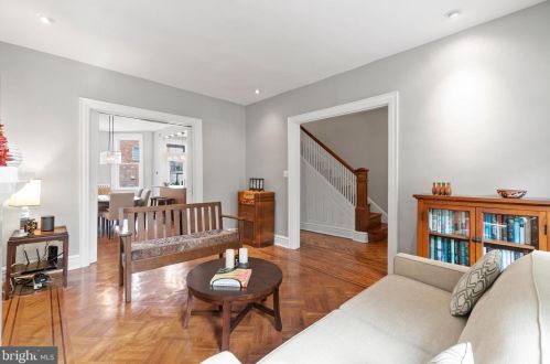 1323 Otis Pl, Washington, DC 20010-3435