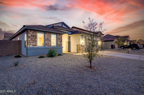 1637 Vineyard Plains Dr, Queen Creek AZ  85142-6375 exterior