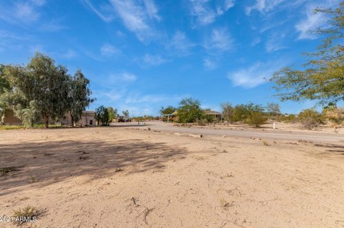 806 367 Ave, Tonopah AZ  exterior