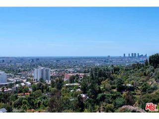 2057 Castilian Dr, Los Angeles CA  90068-2608 exterior
