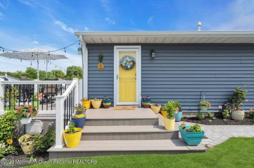 1218 Polaris Ct, Lacey, NJ 08731-5301