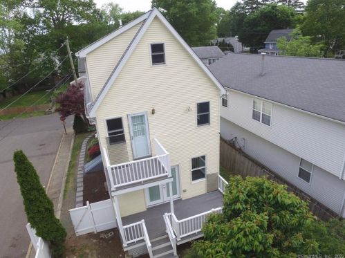 79 Botsford Ave, Milford CT  06460-5852 exterior