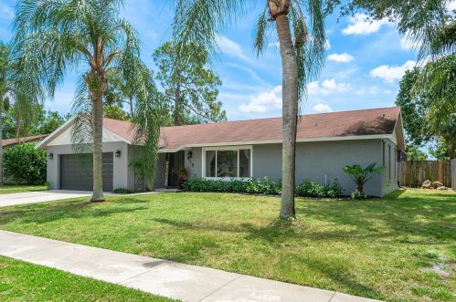 418 La Mancha Ave, West Palm Beach, FL 33411-1032