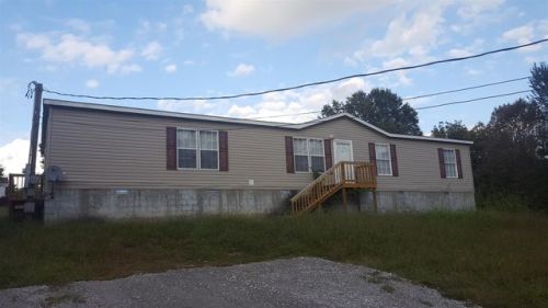 255 Oak Brook Dr, Mc Minnville, TN 37110-8214